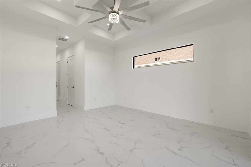Listing images