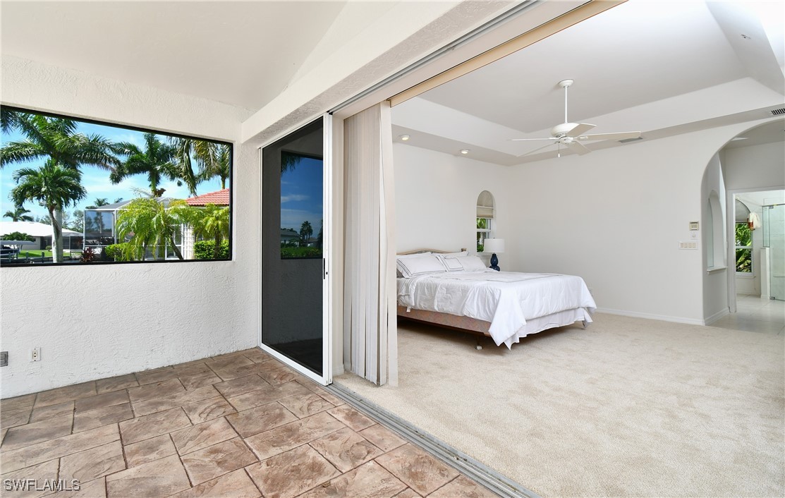 Listing images