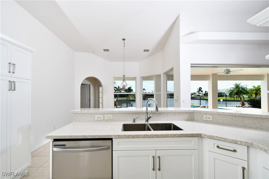 Listing images