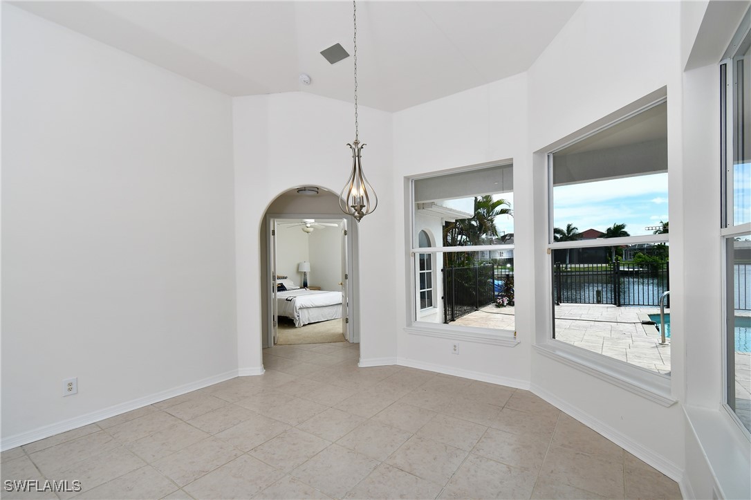 Listing images