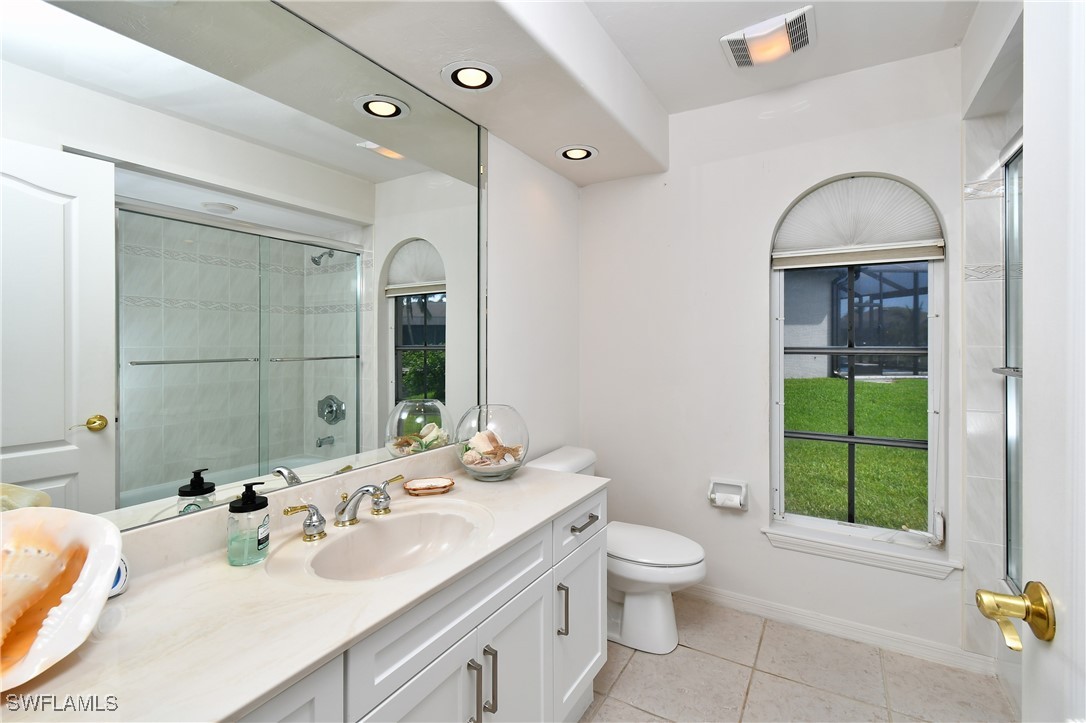 Listing images
