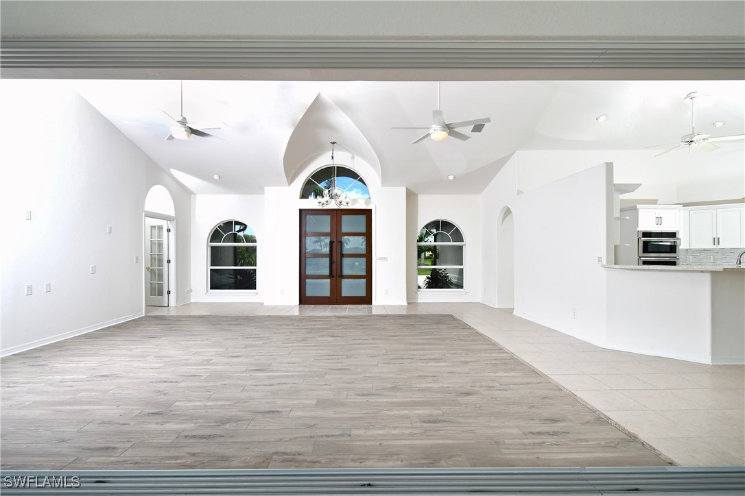 Listing images