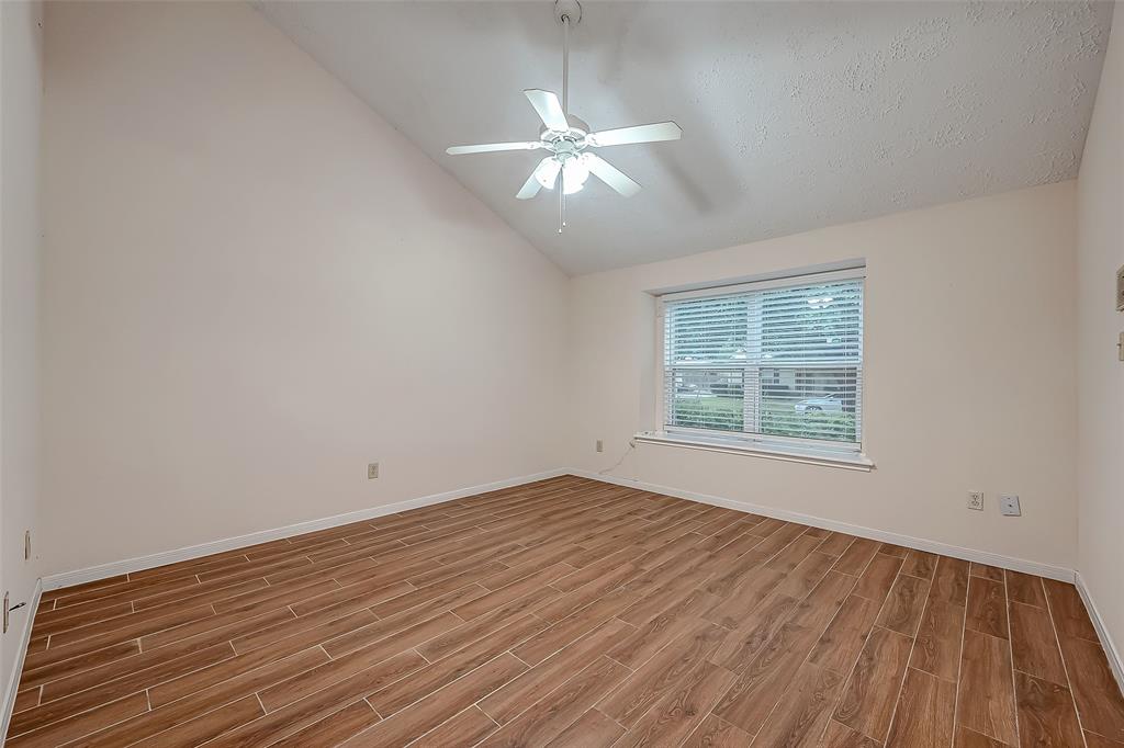 Listing images