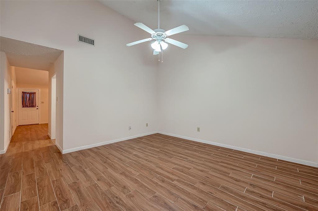 Listing images