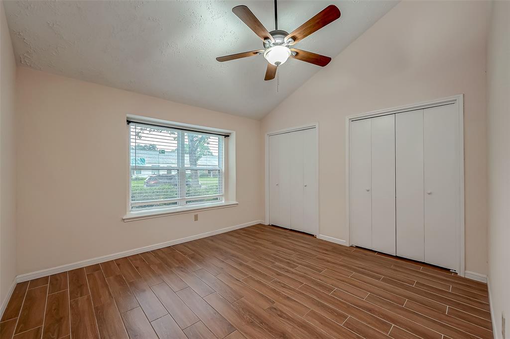 Listing images