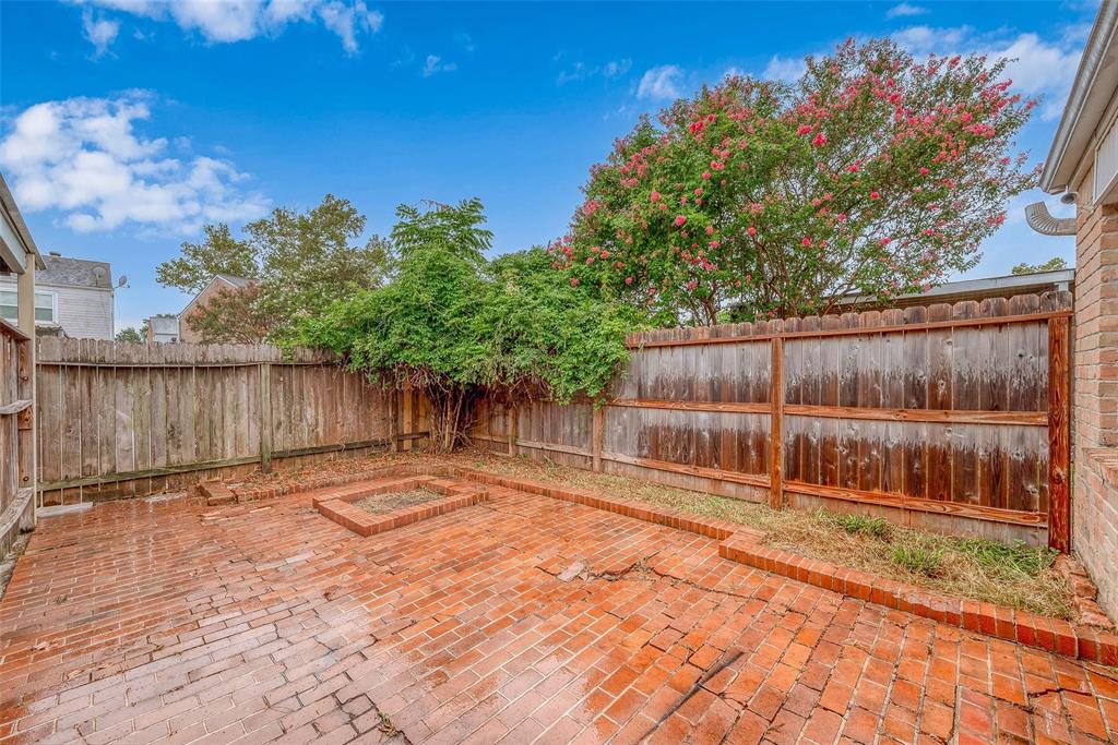 Listing images