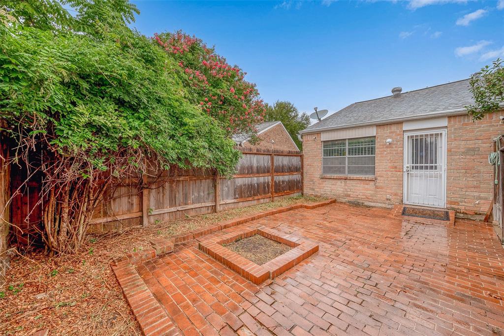 Listing images