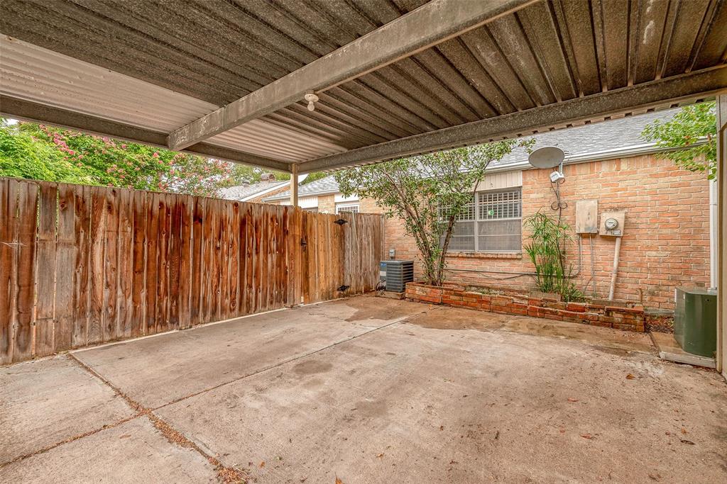 Listing images