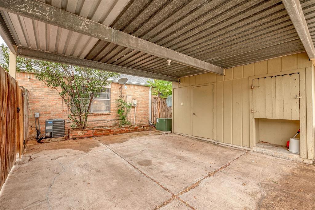 Listing images