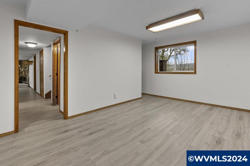 Listing images