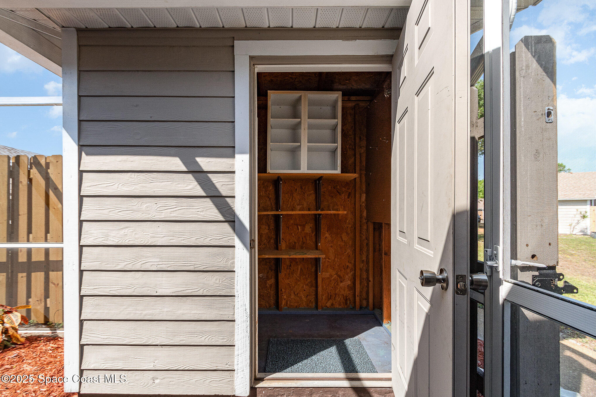 Listing images