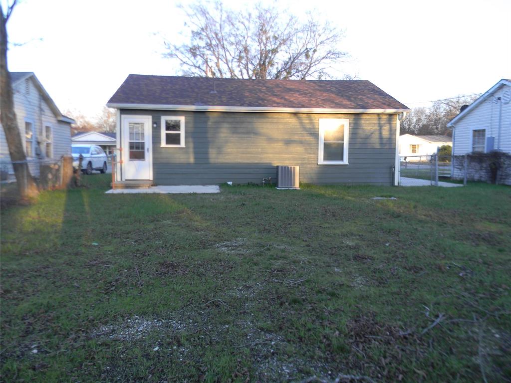 Listing images