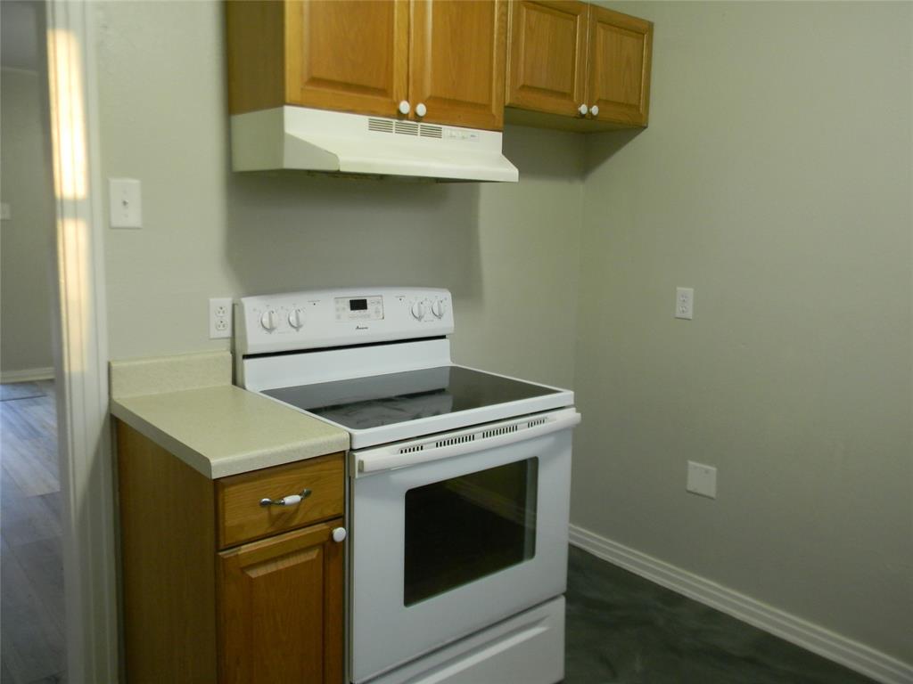 Listing images