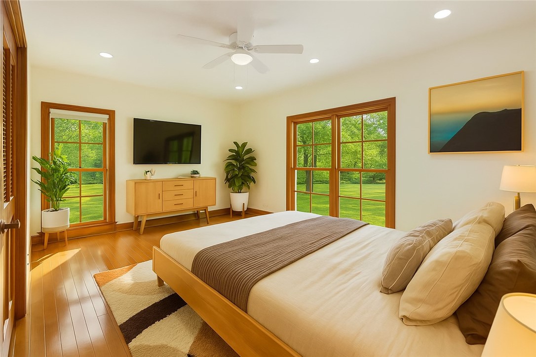 Listing images