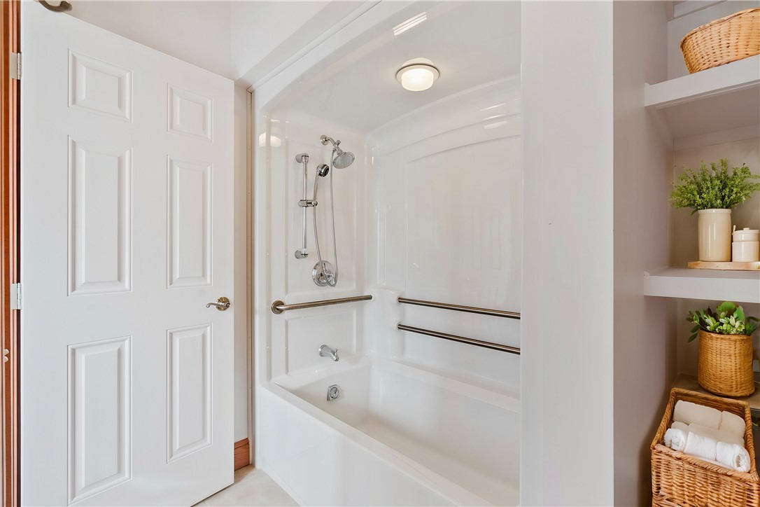 Listing images
