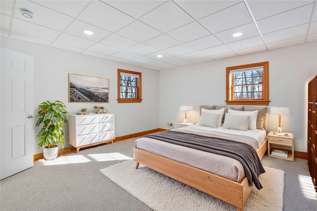 Listing images