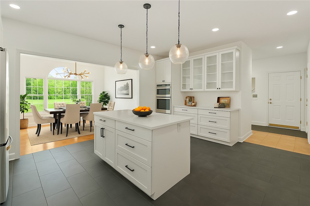 Listing images