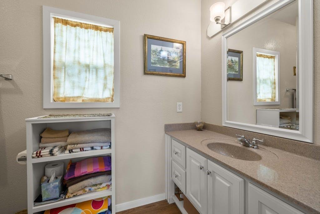 Listing images