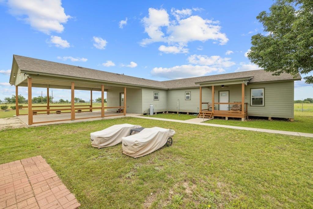 Listing images