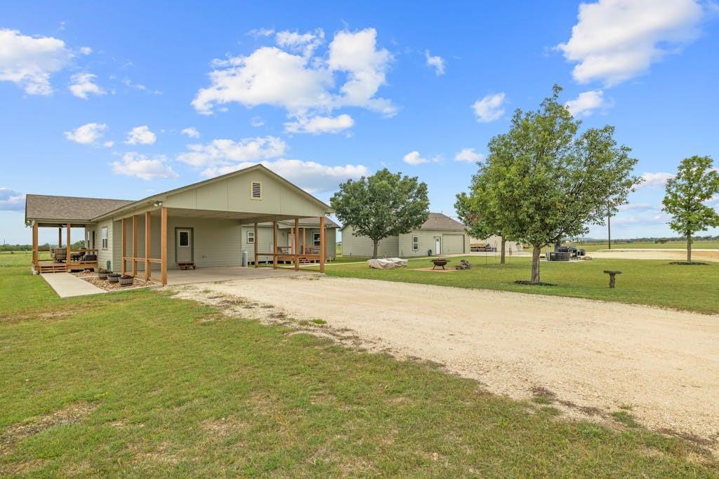 Listing images