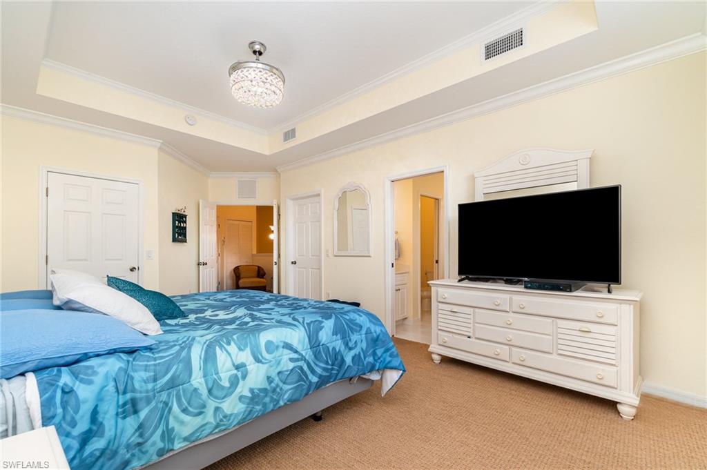 Listing images