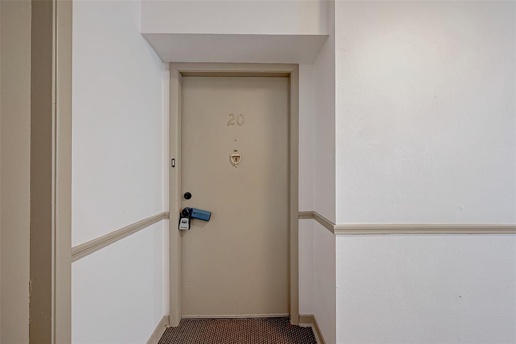 Listing images