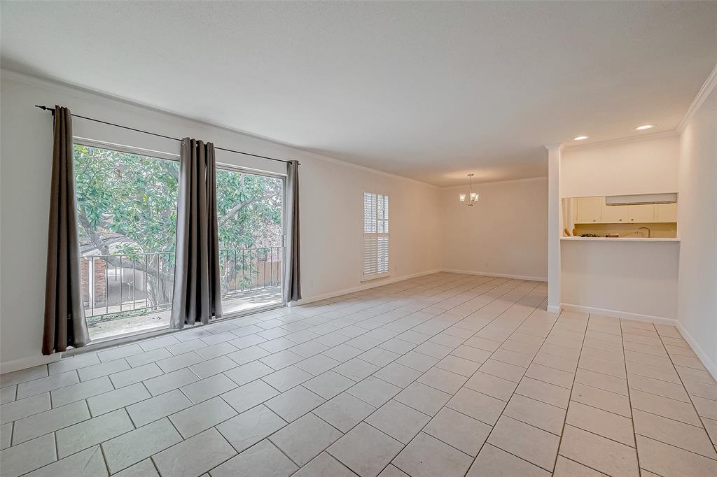 Listing images