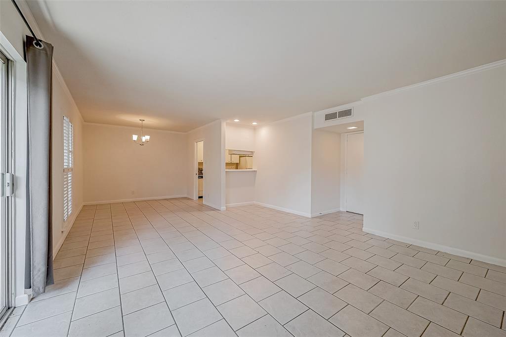 Listing images