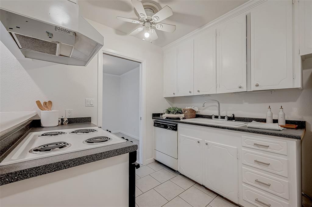 Listing images