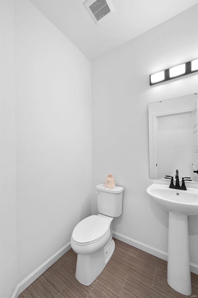 Listing images