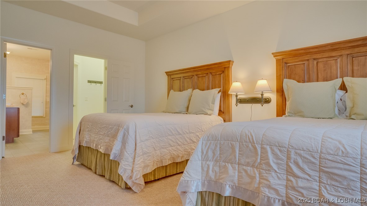Listing images