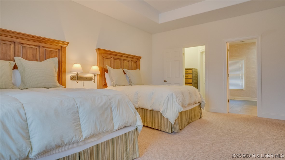 Listing images