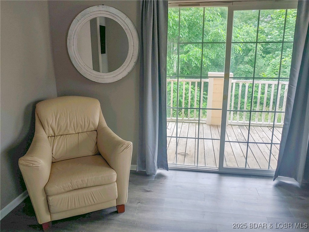 Listing images