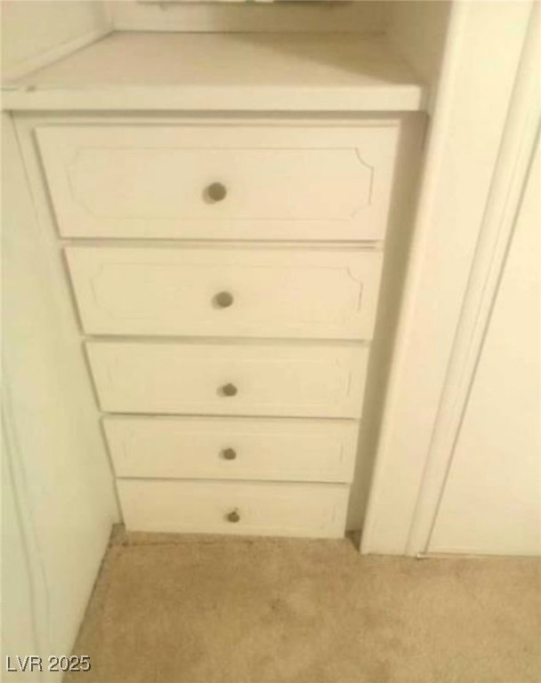 Listing images