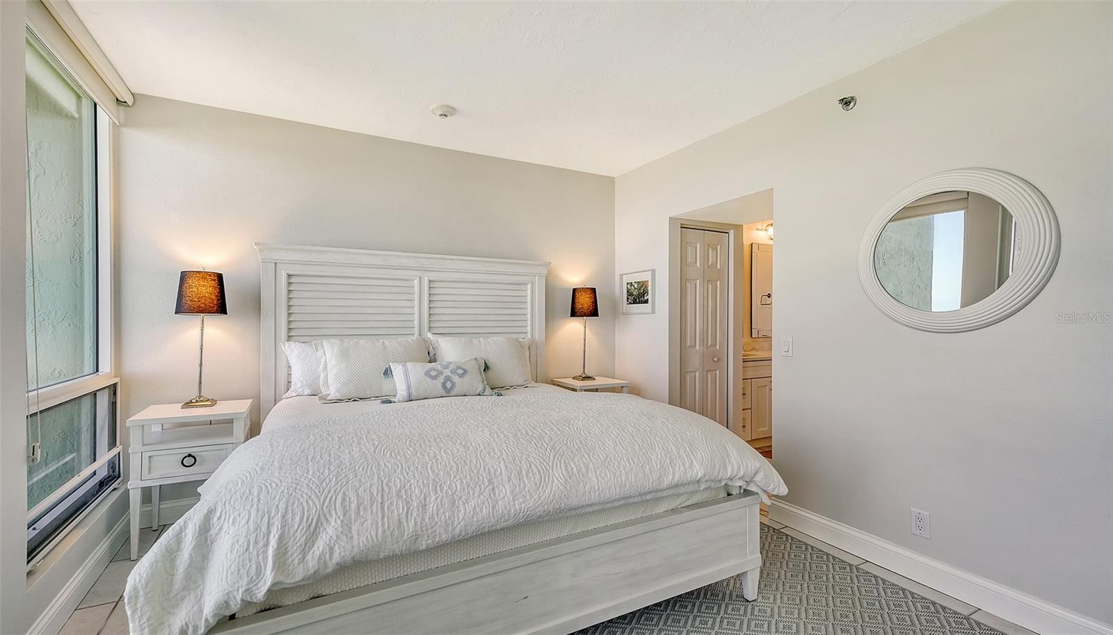 Listing images