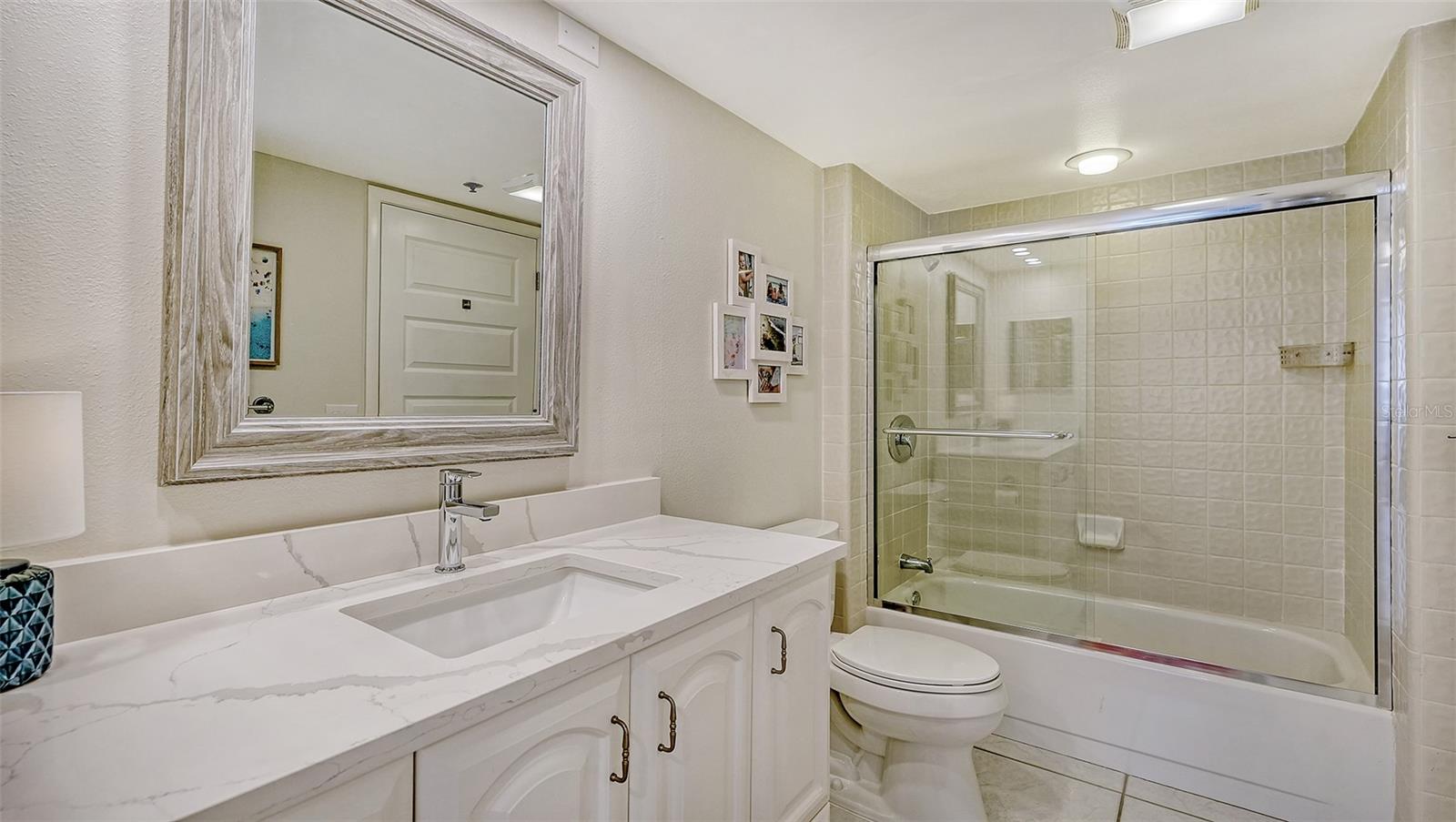 Listing images