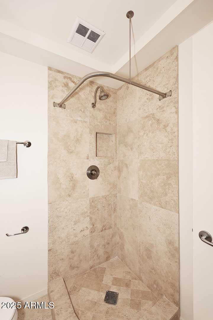 Listing images
