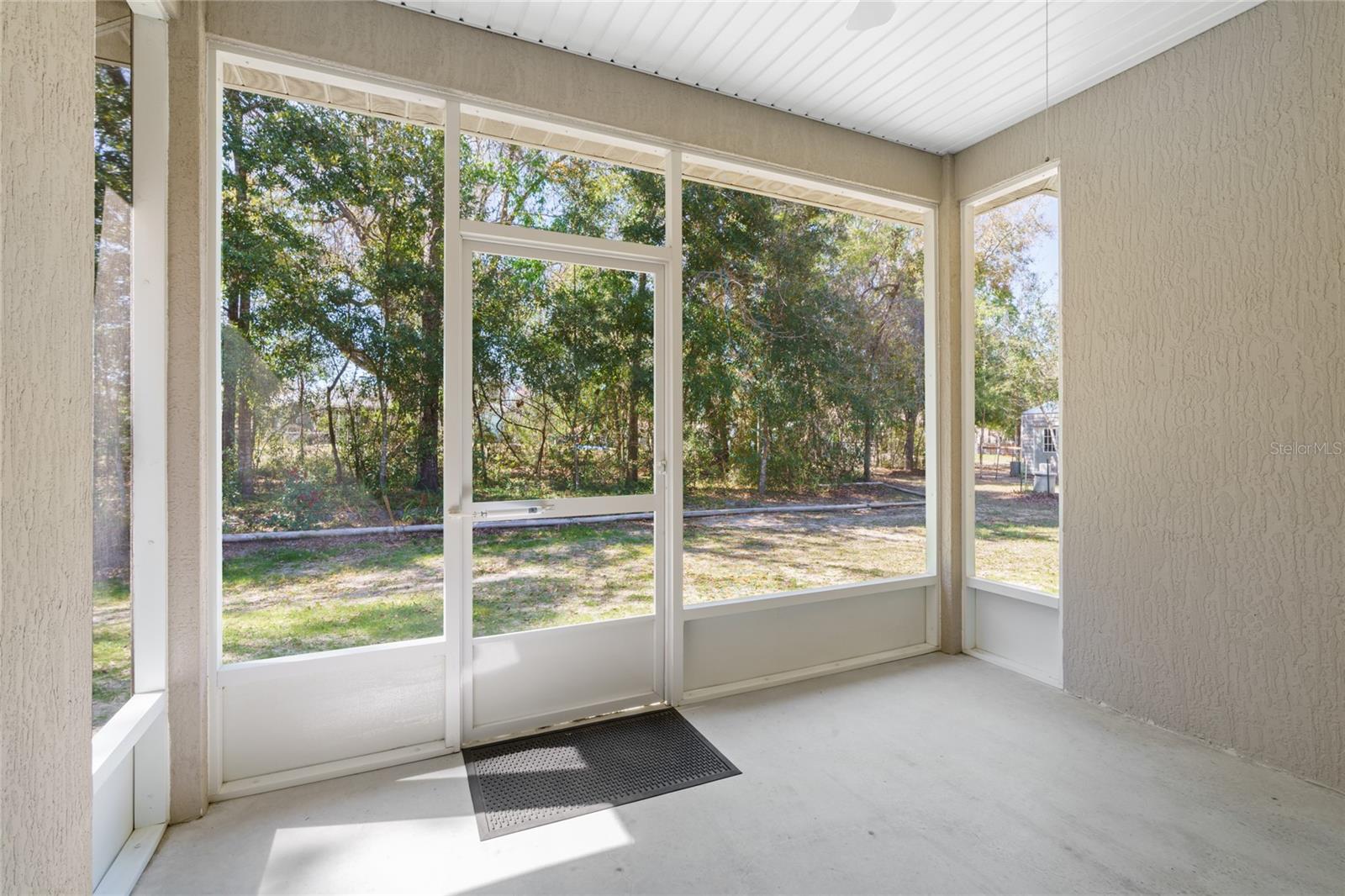 Listing images