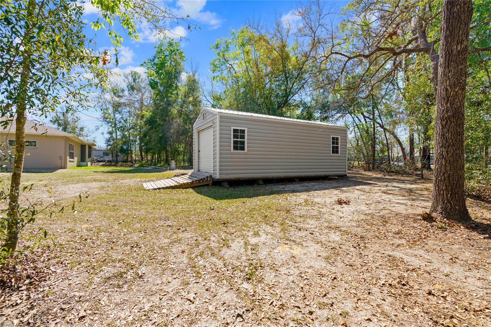 Listing images