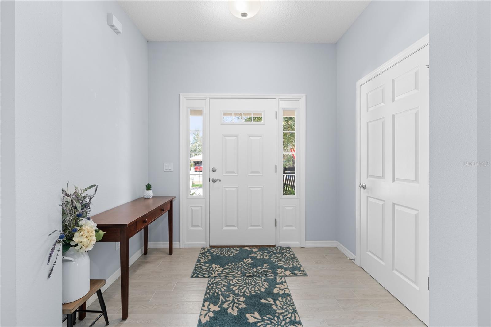 Listing images