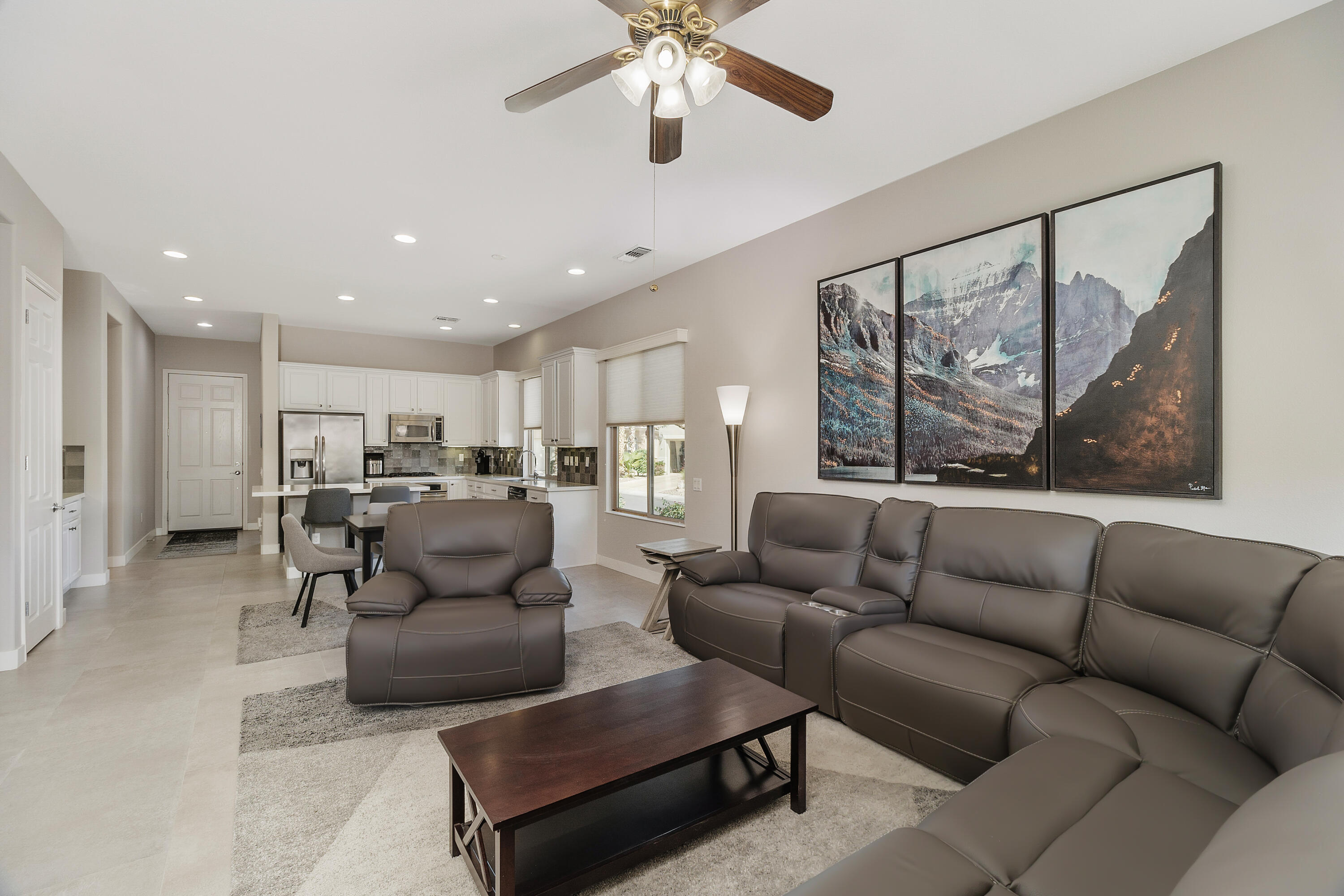 Listing images