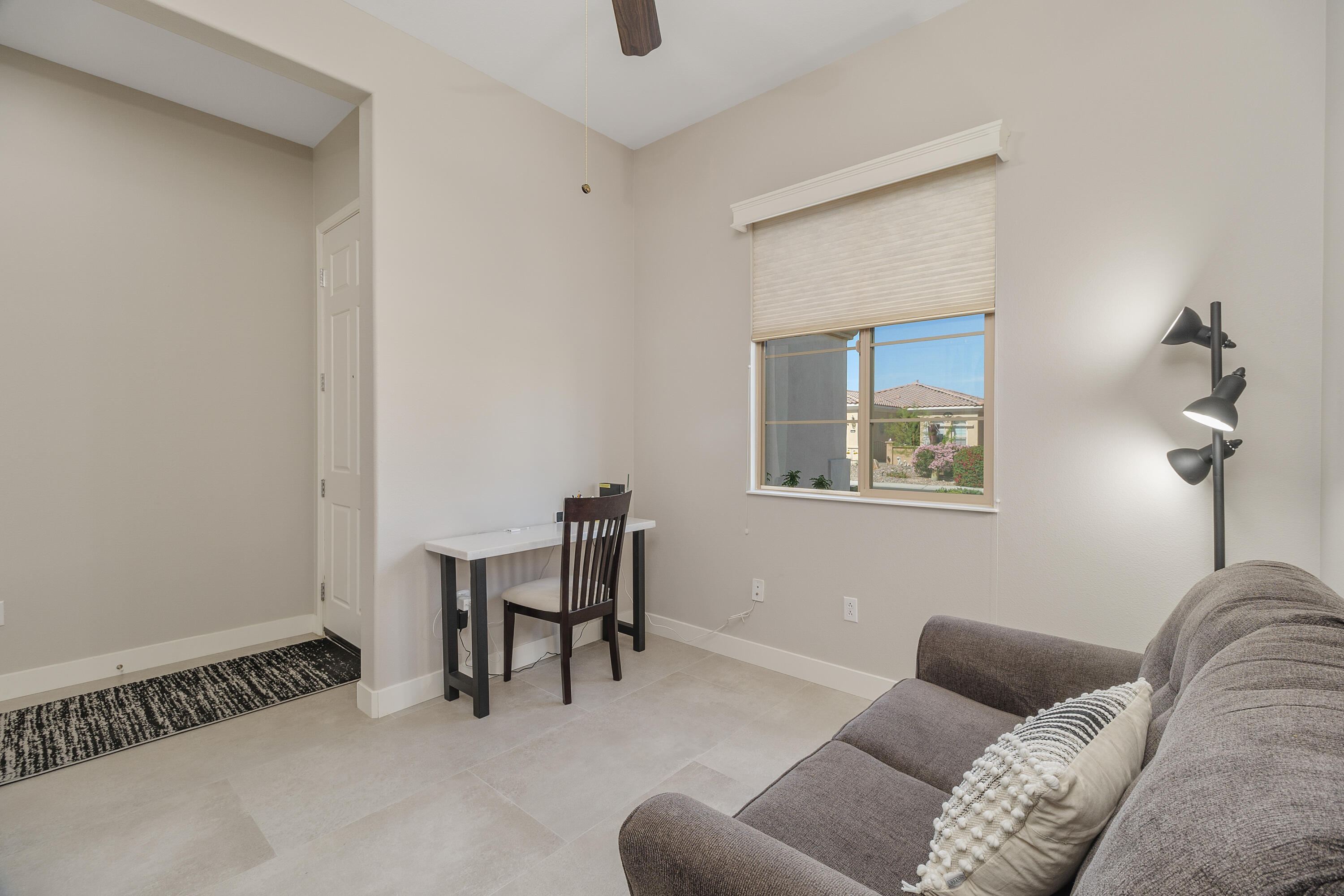 Listing images