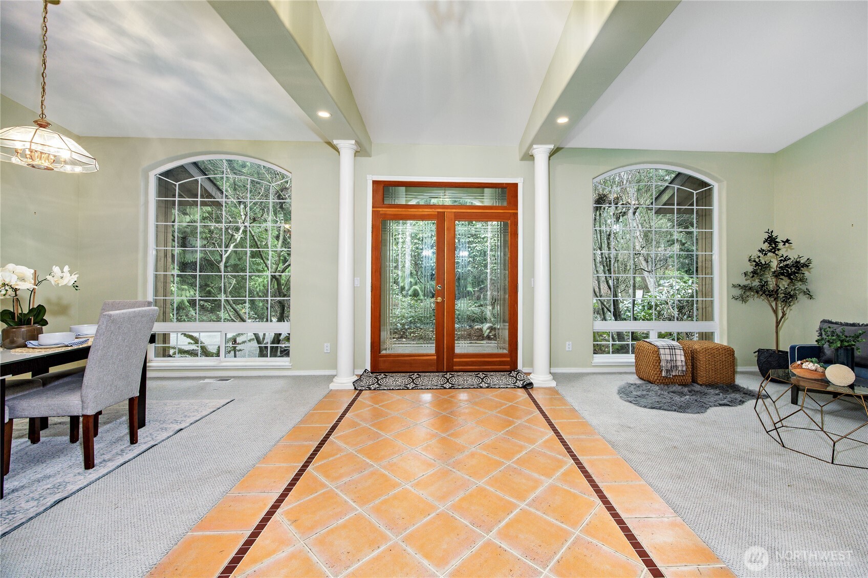 Listing images