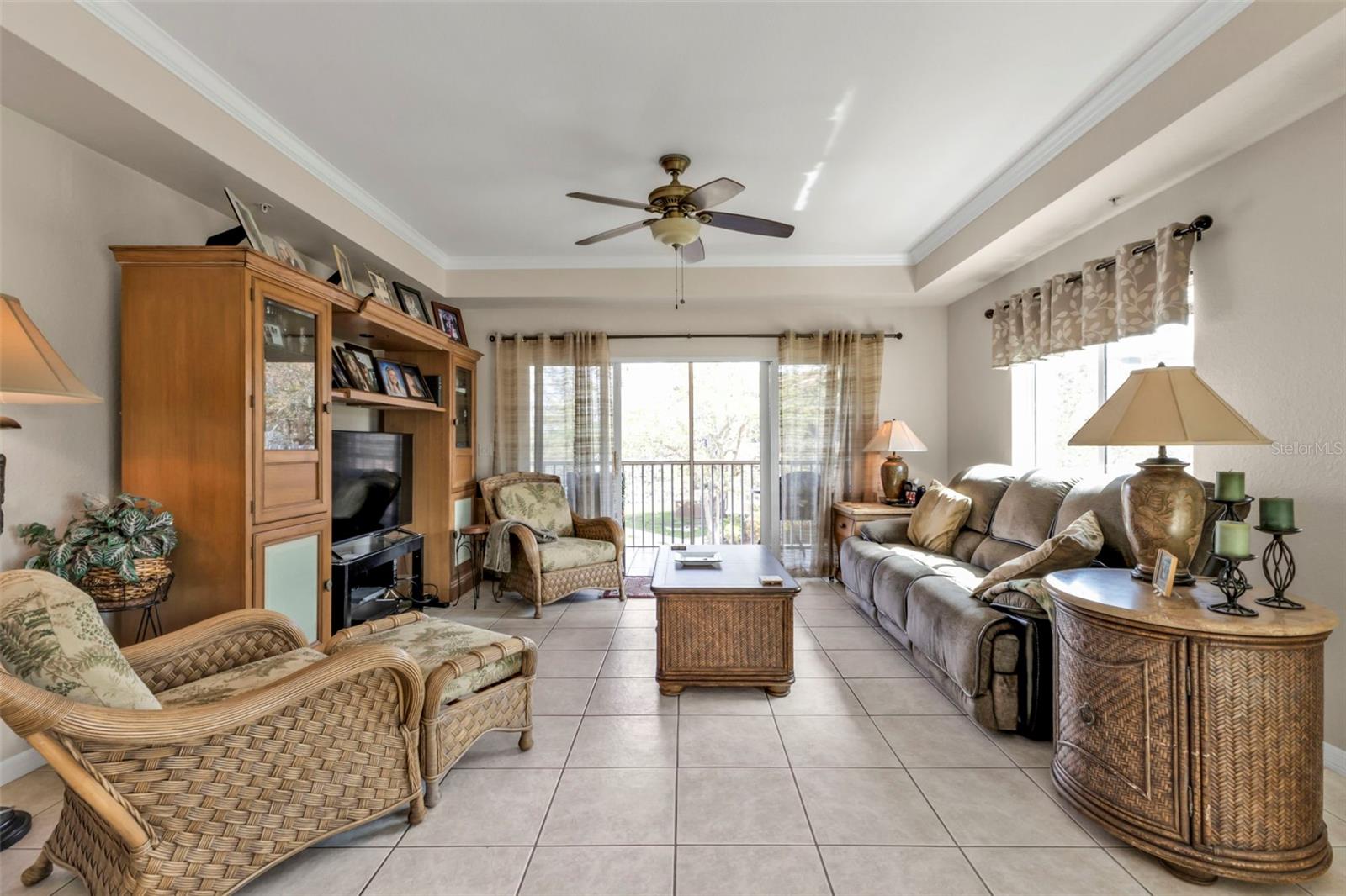 Listing images