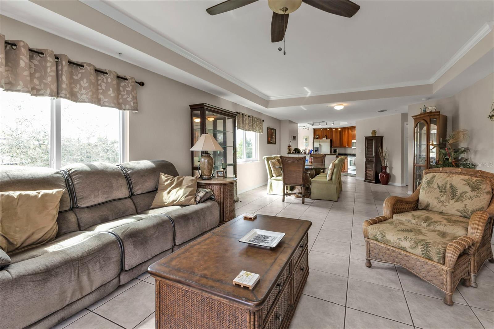 Listing images