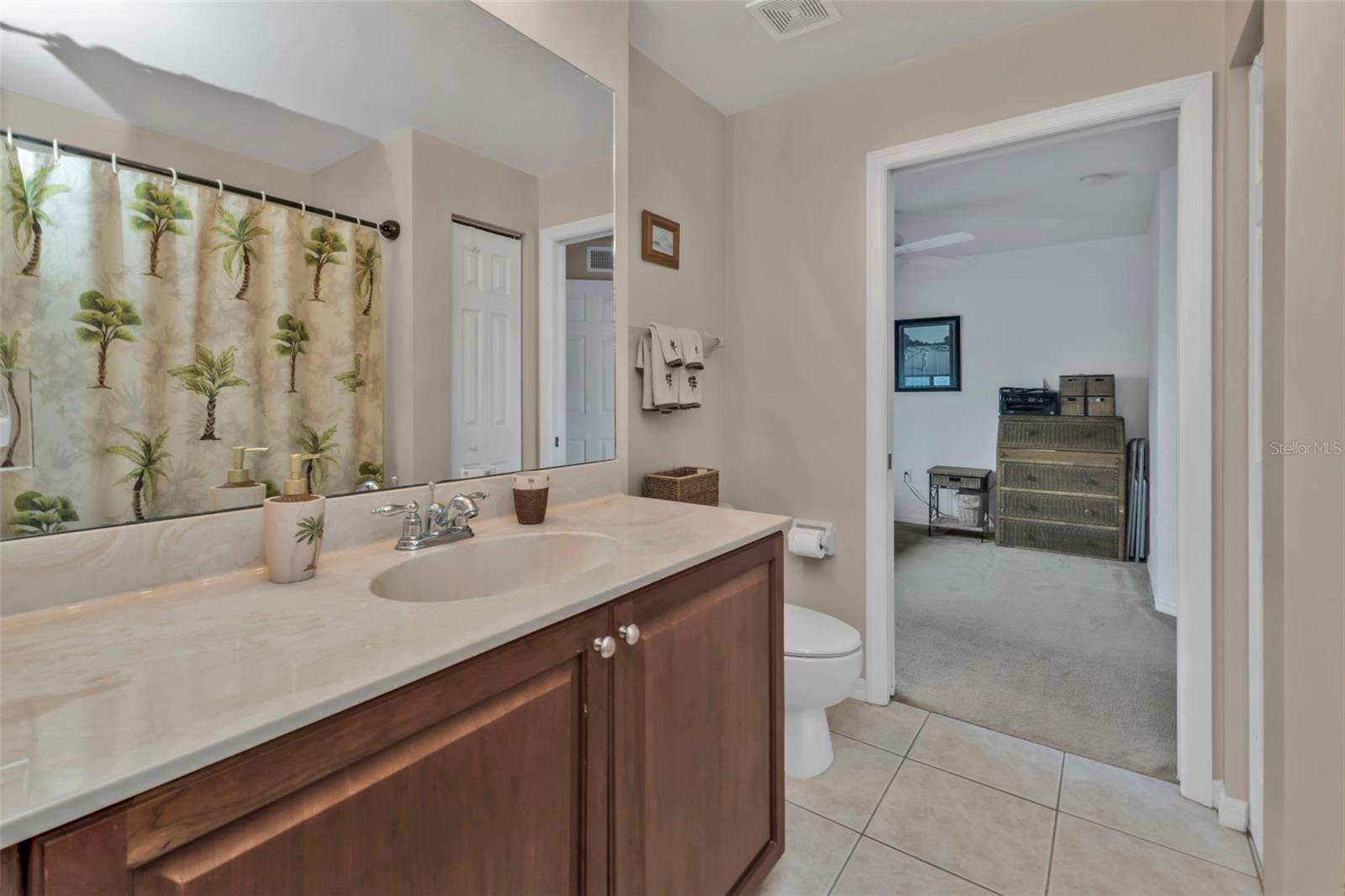Listing images