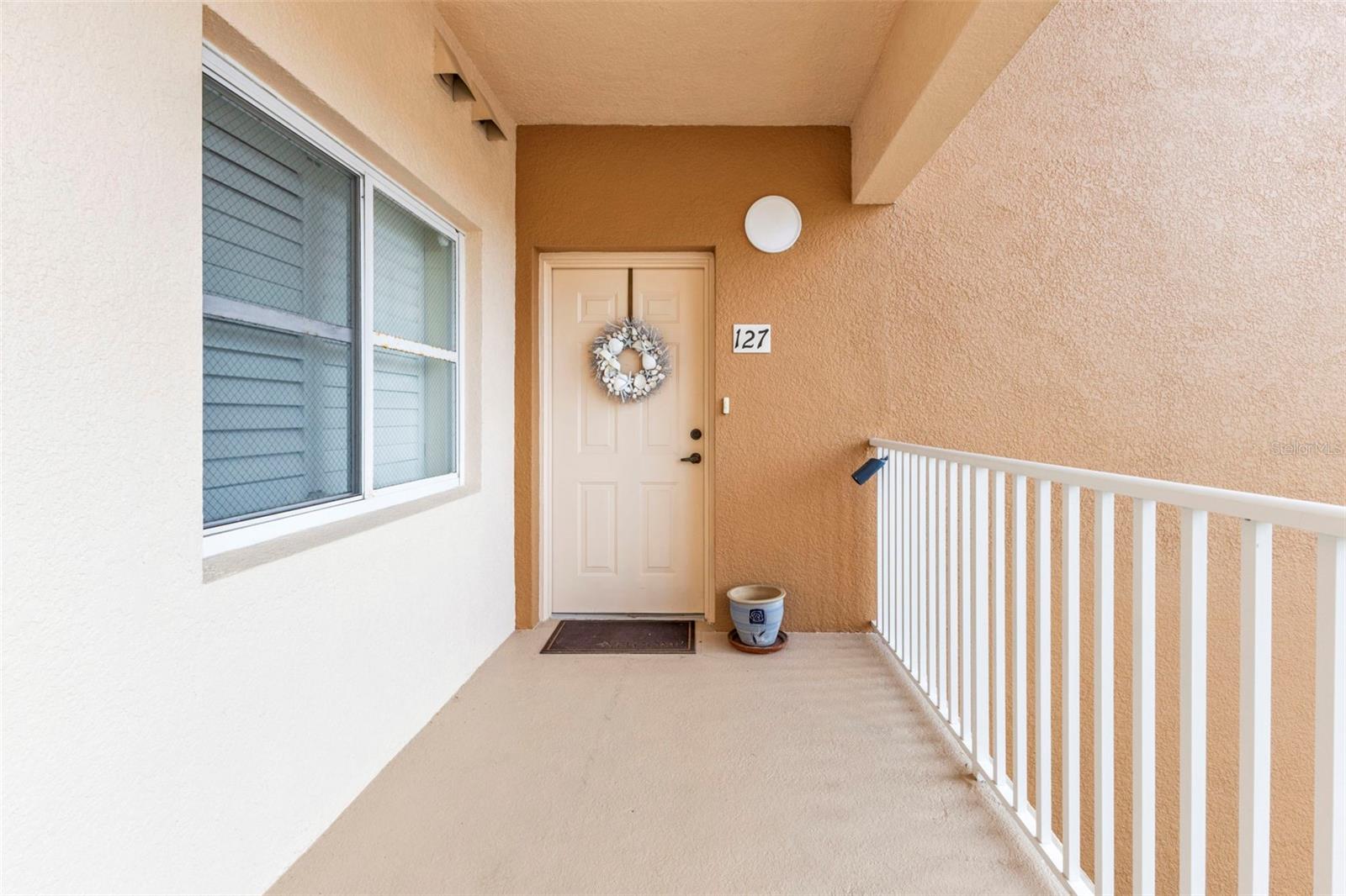 Listing images