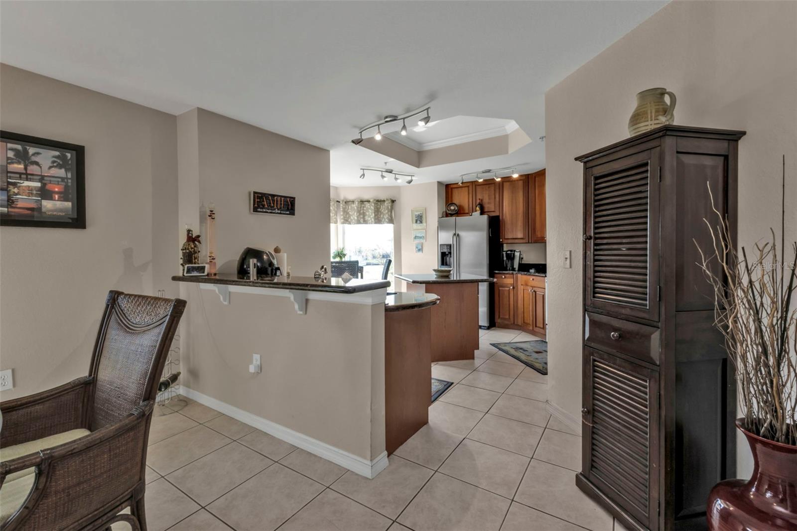 Listing images