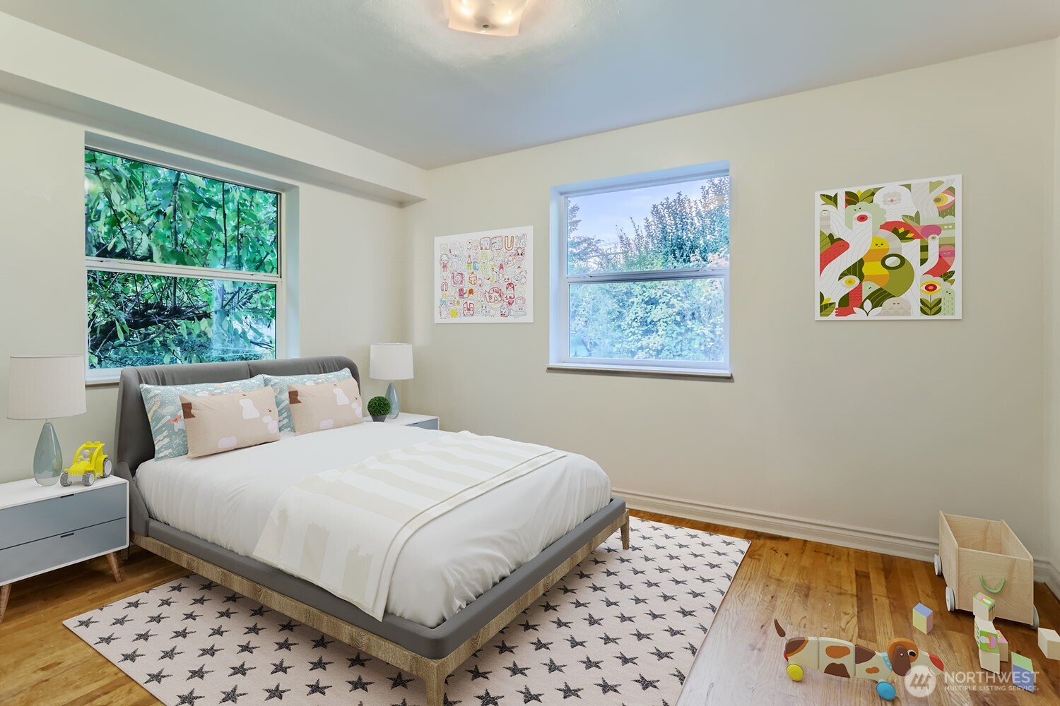 Listing images