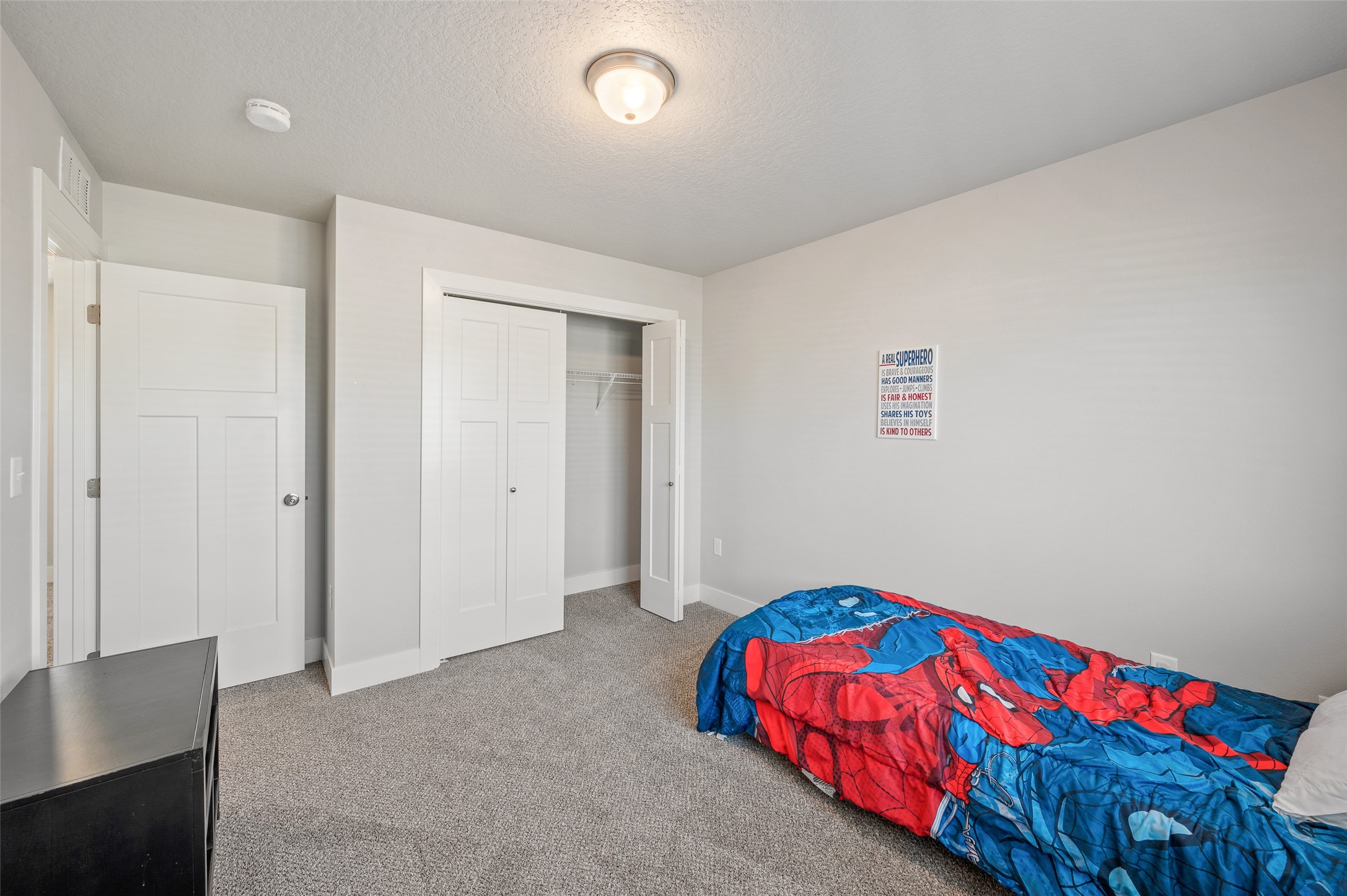 Listing images